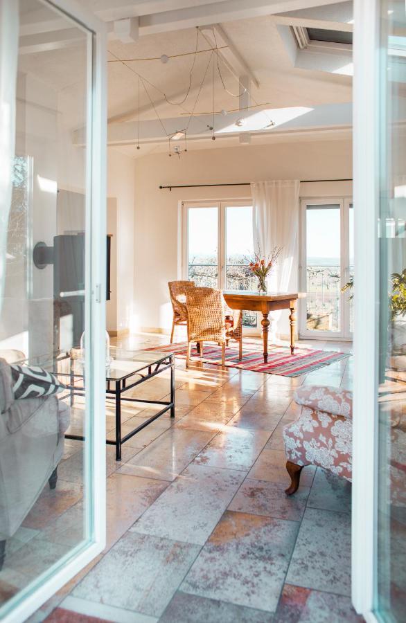 Bed & Breakfast Unter Den Linden Hungen Exterior photo