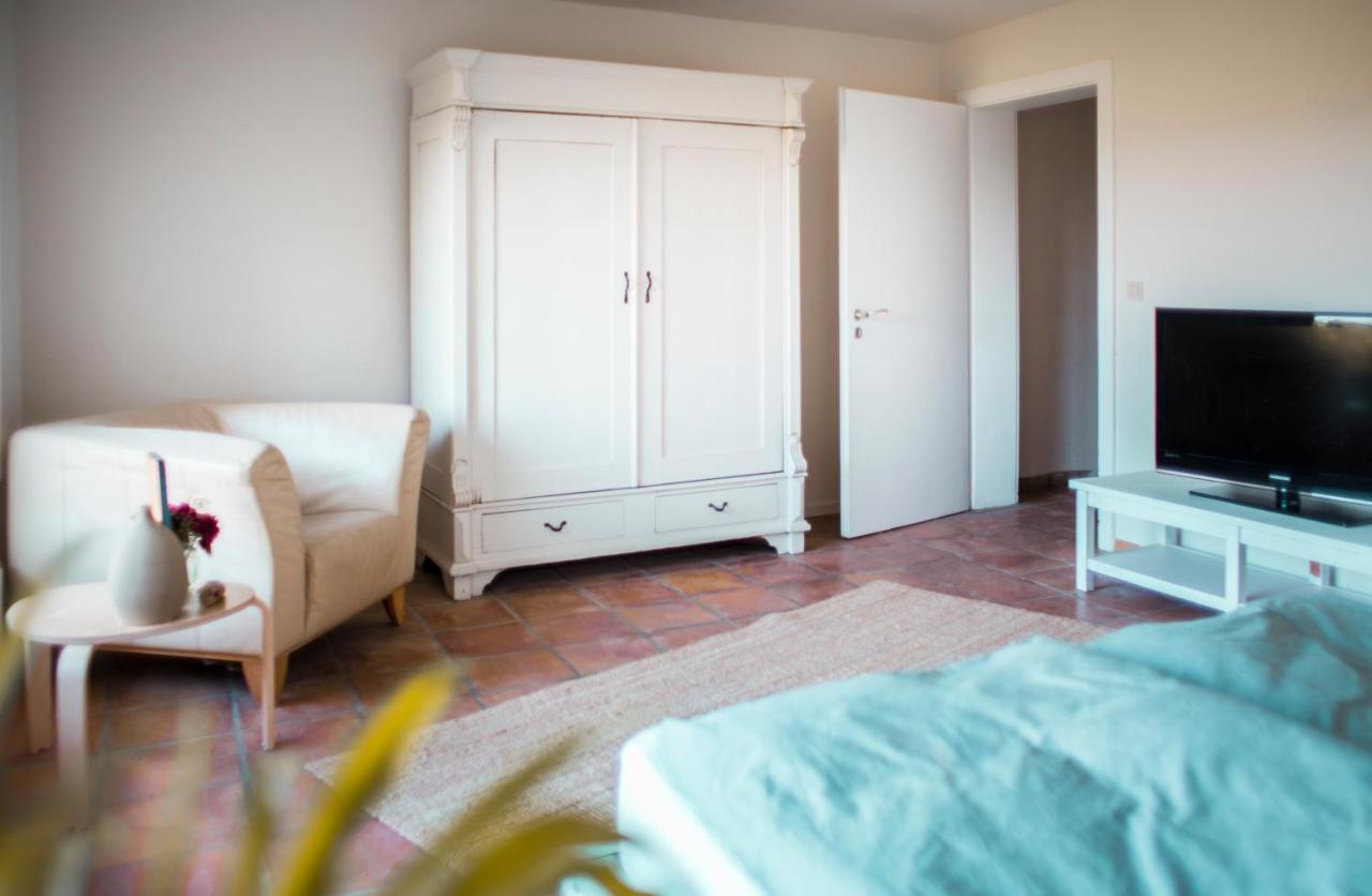 Bed & Breakfast Unter Den Linden Hungen Exterior photo